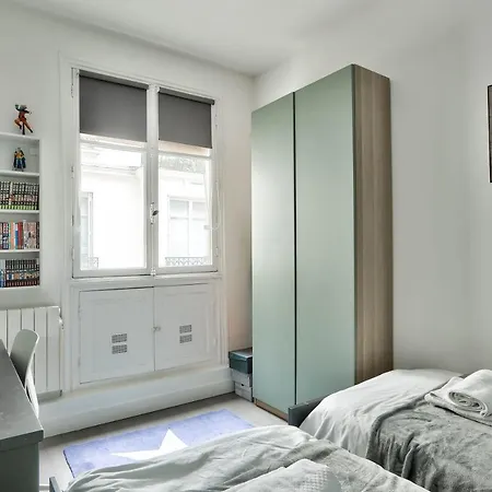 Appartement Spacious & Bright Flat By The Eiffel Tower-paris 7 Parijs